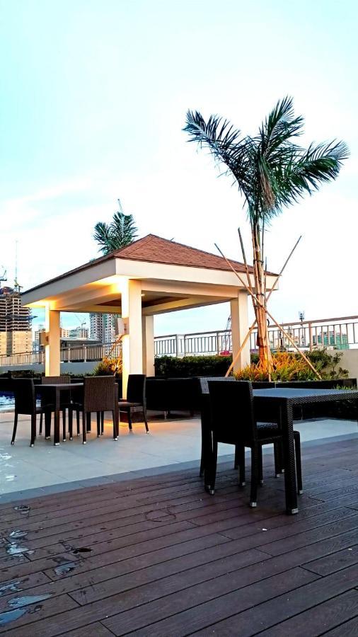 Smdc Coast Residences Near Picc World Trade Center Moa Pasay Exterior foto