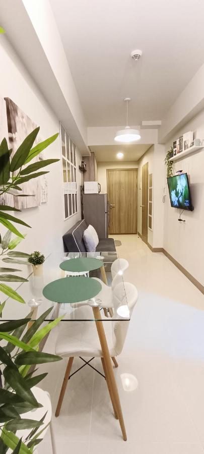 Smdc Coast Residences Near Picc World Trade Center Moa Pasay Exterior foto