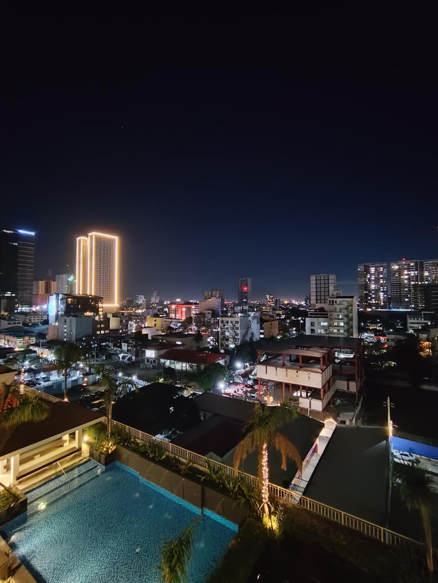 Smdc Coast Residences Near Picc World Trade Center Moa Pasay Exterior foto